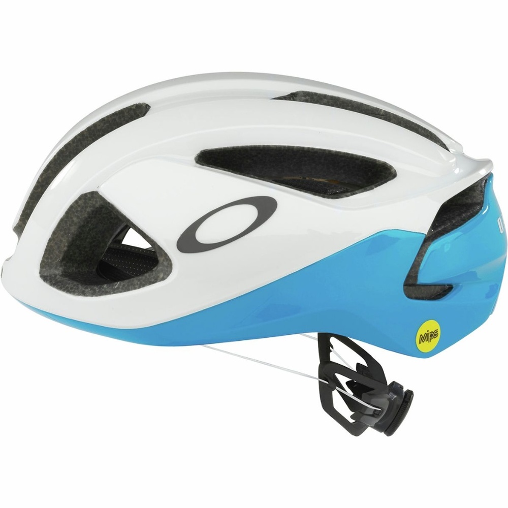 Oakley ARO3 - Atomic BLUE ( 56-60 cm ) , ( 7-1/8)